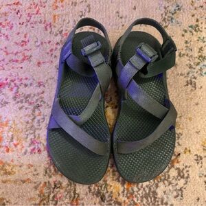 Chaco Green Strappy Sandals size 7.5